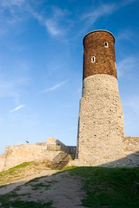 Środkowa wieża zamku w Chęcinach